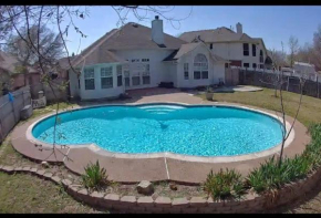 Comfy 3-Bedroom Home in Arlington